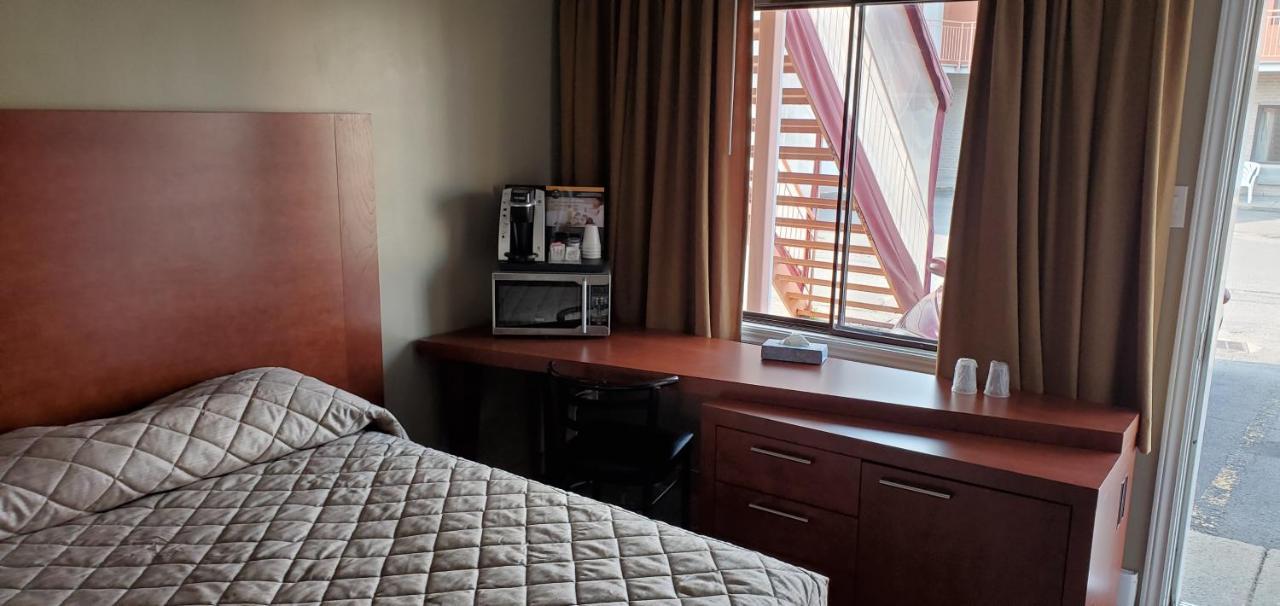 Motel Falcon Brossard Dış mekan fotoğraf