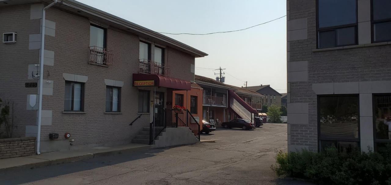 Motel Falcon Brossard Dış mekan fotoğraf