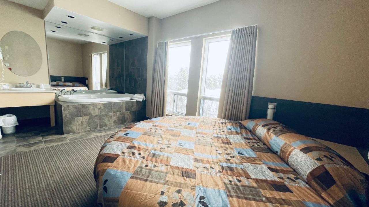 Motel Falcon Brossard Dış mekan fotoğraf