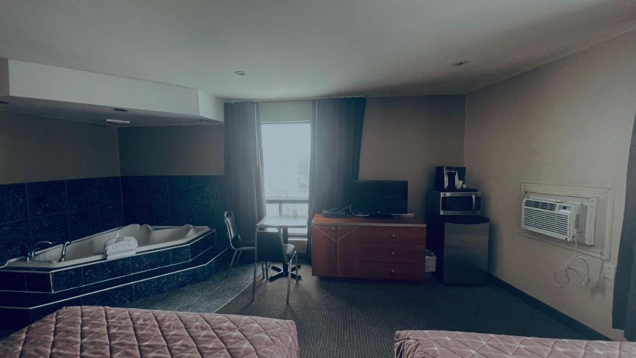 Motel Falcon Brossard Dış mekan fotoğraf
