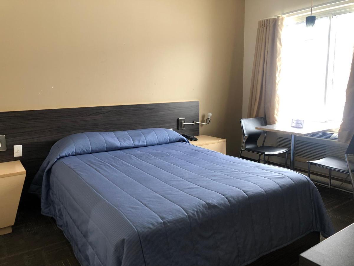 Motel Falcon Brossard Dış mekan fotoğraf