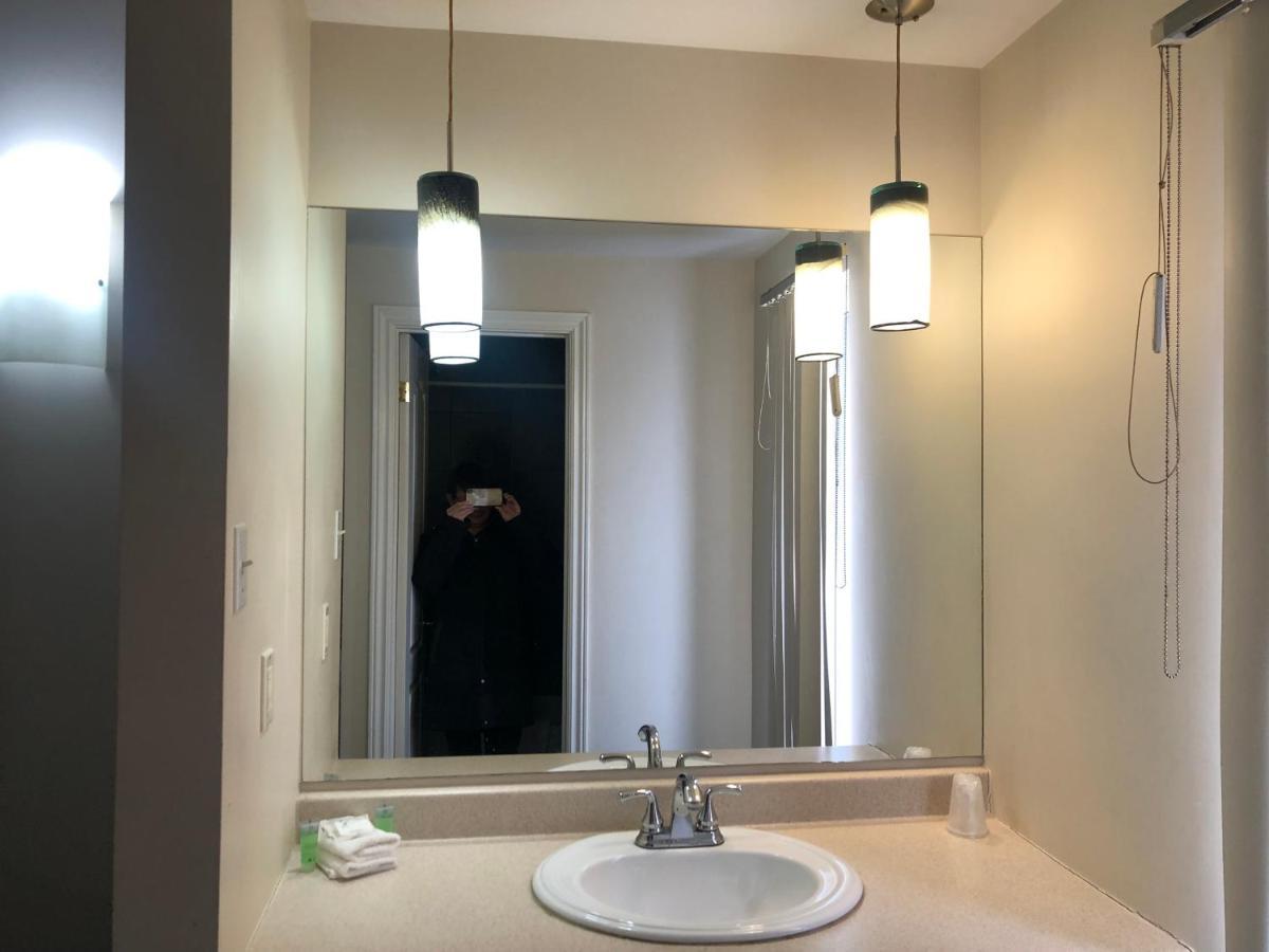 Motel Falcon Brossard Dış mekan fotoğraf