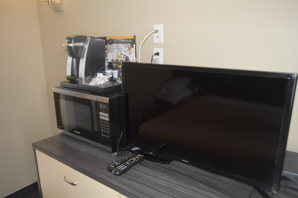 Motel Falcon Brossard Dış mekan fotoğraf