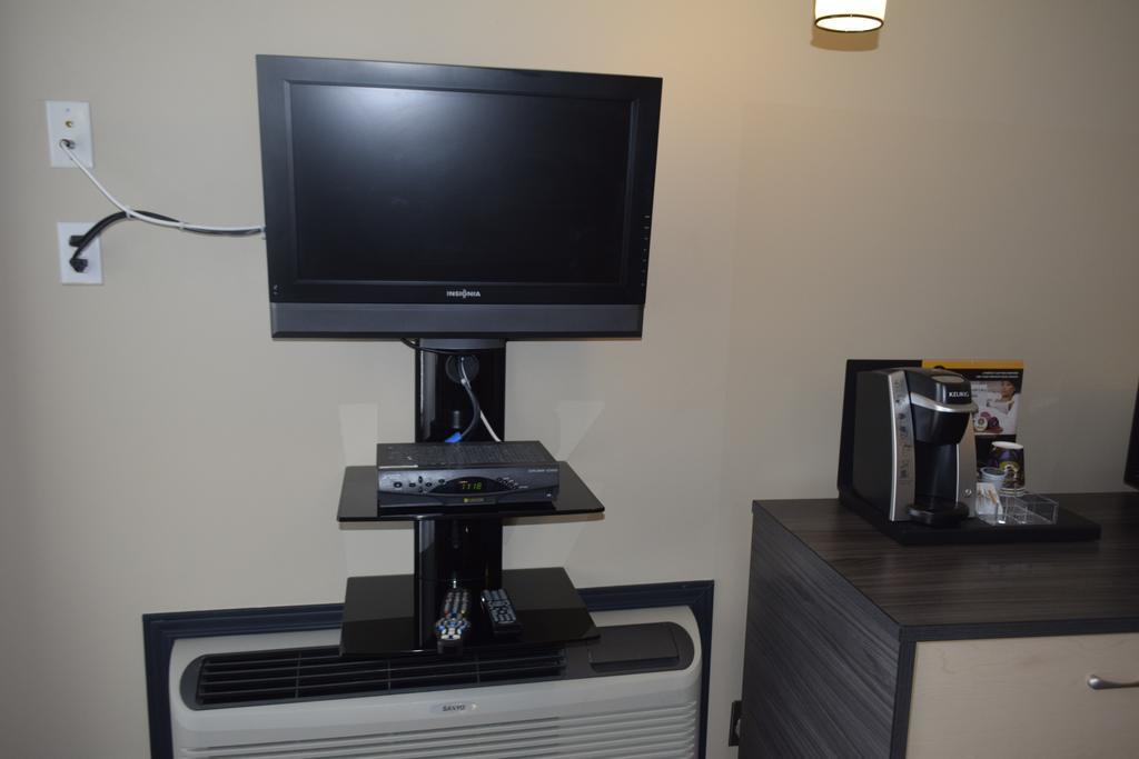 Motel Falcon Brossard Dış mekan fotoğraf